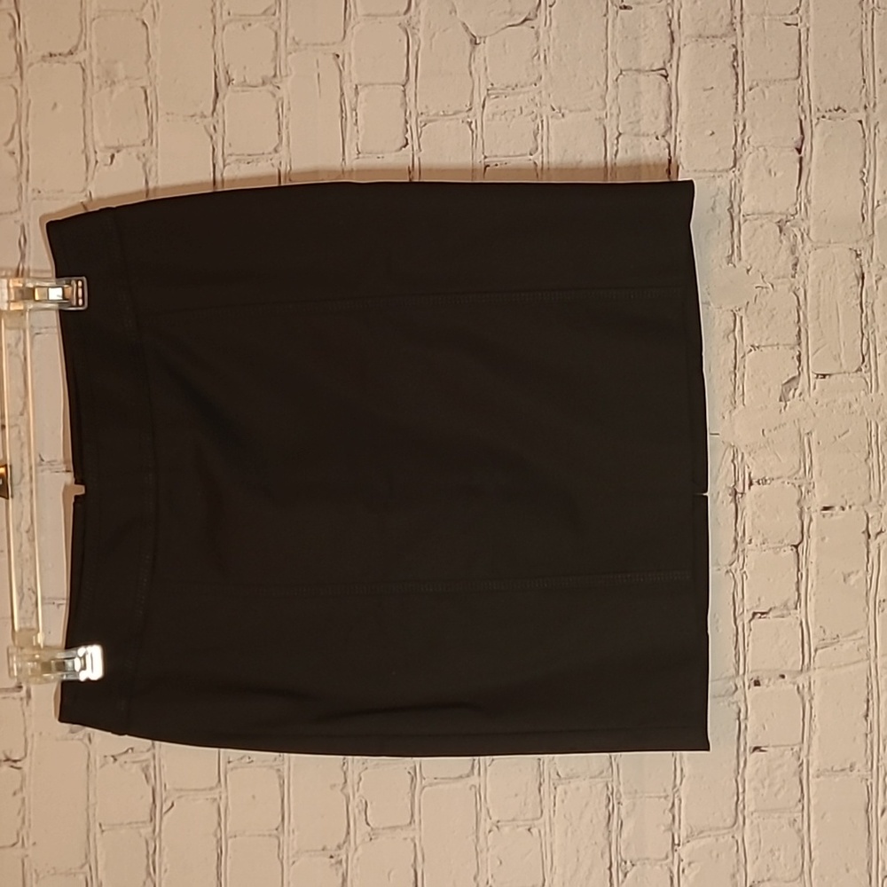 White House Black Market Size 4 Black Pencil Skirt Career
